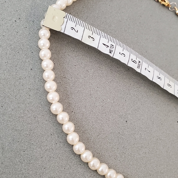 6 pieces Faux Pearl Fashion Jewelry - Picture 6 of 9